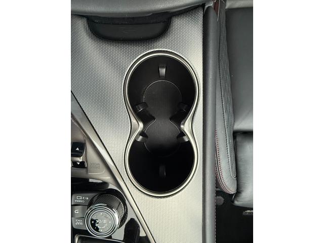 スカイライン ４００Ｒ　禁煙車／全方位運転支援システム／アラウンドビューモニター／純正ナビ／フルセグ／ドラレコ／Ｂｌｕｅｔｏｏｔｈ／シートヒーター／パワーシート／ダイヤキルティング本革シート／専用レッドブレーキキャリパー／（65枚目）