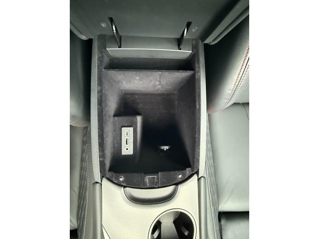 スカイライン ４００Ｒ　禁煙車／全方位運転支援システム／アラウンドビューモニター／純正ナビ／フルセグ／ドラレコ／Ｂｌｕｅｔｏｏｔｈ／シートヒーター／パワーシート／ダイヤキルティング本革シート／専用レッドブレーキキャリパー／（66枚目）