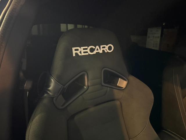 シビック ハッチバック　ホンダセンシング／ロッソモデロマフラー／ＢＬＴＺタワーバー／無限サイドミラー／レカロシート（運転席）／無限テールカバー／純正スポイラー／サブウーファー／ＢＬＴＺフロントスポイラー／アダプティブクルーズ（9枚目）