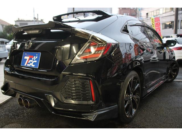 シビック ハッチバック　ホンダセンシング／ロッソモデロマフラー／ＢＬＴＺタワーバー／無限サイドミラー／レカロシート（運転席）／無限テールカバー／純正スポイラー／サブウーファー／ＢＬＴＺフロントスポイラー／アダプティブクルーズ（22枚目）