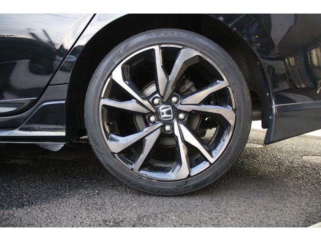 シビック ハッチバック　ホンダセンシング／ロッソモデロマフラー／ＢＬＴＺタワーバー／無限サイドミラー／レカロシート（運転席）／無限テールカバー／純正スポイラー／サブウーファー／ＢＬＴＺフロントスポイラー／アダプティブクルーズ（27枚目）