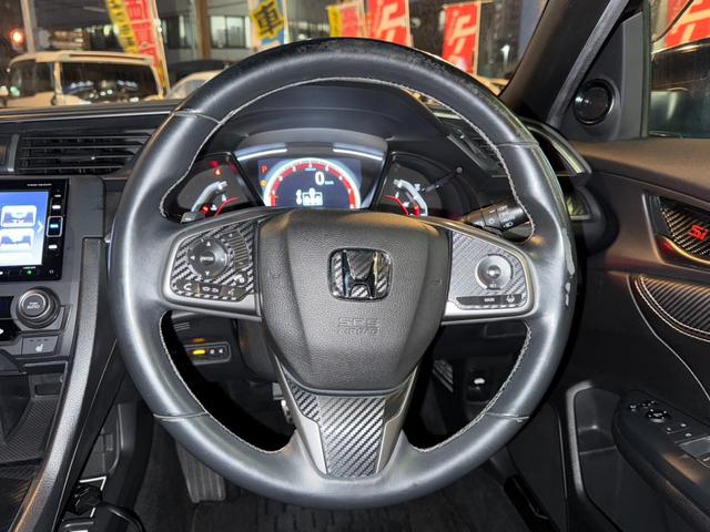 シビック ハッチバック　ホンダセンシング／ロッソモデロマフラー／ＢＬＴＺタワーバー／無限サイドミラー／レカロシート（運転席）／無限テールカバー／純正スポイラー／サブウーファー／ＢＬＴＺフロントスポイラー／アダプティブクルーズ（60枚目）