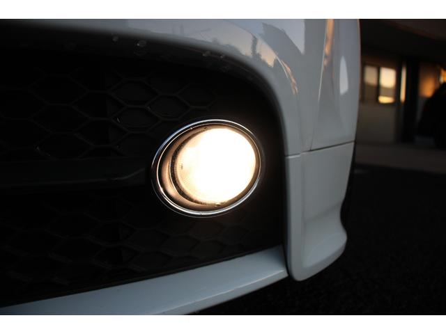 ＴＴクーペ ２．０ＴＦＳＩ　Ｓラインパッケージ／純正ナビ／Ｂｌｕｅｔｏｏｔｈオーディオ／フルセグ／Ｂカメラ／ＥＴＣ／電動格納ミラー／オートライト／バックフォグ／ＭＴモード／社外１９インチＡＷ（33枚目）