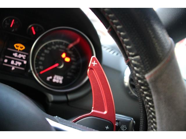 ＴＴクーペ ２．０ＴＦＳＩ　Ｓラインパッケージ／純正ナビ／Ｂｌｕｅｔｏｏｔｈオーディオ／フルセグ／Ｂカメラ／ＥＴＣ／電動格納ミラー／オートライト／バックフォグ／ＭＴモード／社外１９インチＡＷ（56枚目）