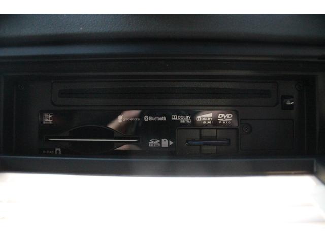 ＴＴクーペ ２．０ＴＦＳＩ　Ｓラインパッケージ／純正ナビ／Ｂｌｕｅｔｏｏｔｈオーディオ／フルセグ／Ｂカメラ／ＥＴＣ／電動格納ミラー／オートライト／バックフォグ／ＭＴモード／社外１９インチＡＷ（64枚目）