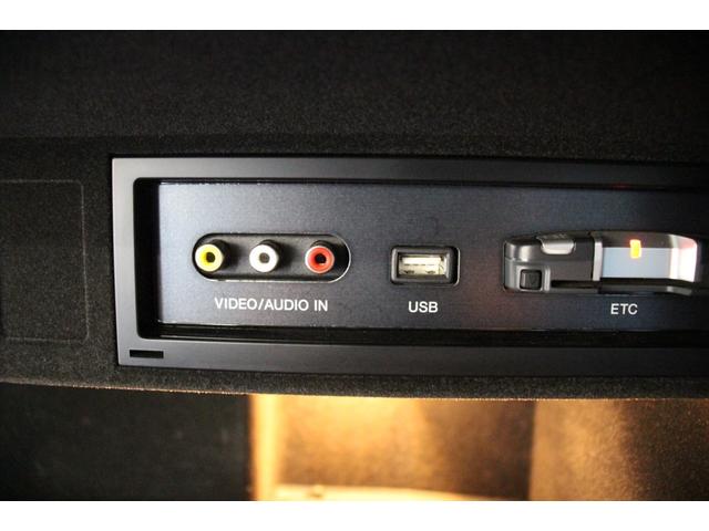 ＴＴクーペ ２．０ＴＦＳＩ　Ｓラインパッケージ／純正ナビ／Ｂｌｕｅｔｏｏｔｈオーディオ／フルセグ／Ｂカメラ／ＥＴＣ／電動格納ミラー／オートライト／バックフォグ／ＭＴモード／社外１９インチＡＷ（73枚目）