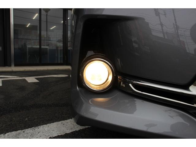 マークX 250G リラックスセレクション Gs仕様/タナベ車高調/禁煙車/HIDヘッドライト/社外18インチアルミホイール/ETC/プッシュスタート/社外LEDテール/スマートキー/純正ビルトインETC/ステアリングリモコン/(31枚目)