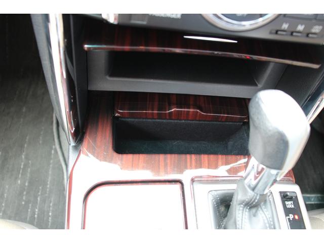 マークX 250G リラックスセレクション Gs仕様/タナベ車高調/禁煙車/HIDヘッドライト/社外18インチアルミホイール/ETC/プッシュスタート/社外LEDテール/スマートキー/純正ビルトインETC/ステアリングリモコン/(59枚目)