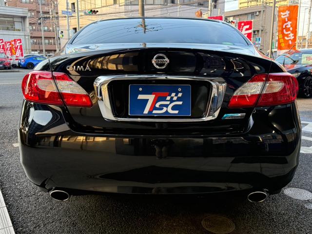 シーマ ハイブリッド　ＶＩＰ　Ｇ　ガラスサンルーフ／ヘッドレスト収納型後席モニター／本革シート／パワーシート／シートヒーター＆シートエアコン／オットマン／レーダークルーズ／衝突軽減ブレーキ／レーンキープ／純正ＨＤＤ８インチナビ／ＥＴＣ（29枚目）