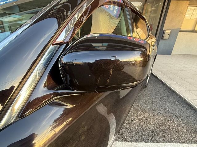 シーマ ハイブリッド　ＶＩＰ　Ｇ　ガラスサンルーフ／ヘッドレスト収納型後席モニター／本革シート／パワーシート／シートヒーター＆シートエアコン／オットマン／レーダークルーズ／衝突軽減ブレーキ／レーンキープ／純正ＨＤＤ８インチナビ／ＥＴＣ（33枚目）