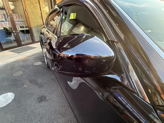 シーマ ハイブリッド　ＶＩＰ　Ｇ　ガラスサンルーフ／ヘッドレスト収納型後席モニター／本革シート／パワーシート／シートヒーター＆シートエアコン／オットマン／レーダークルーズ／衝突軽減ブレーキ／レーンキープ／純正ＨＤＤ８インチナビ／ＥＴＣ（34枚目）