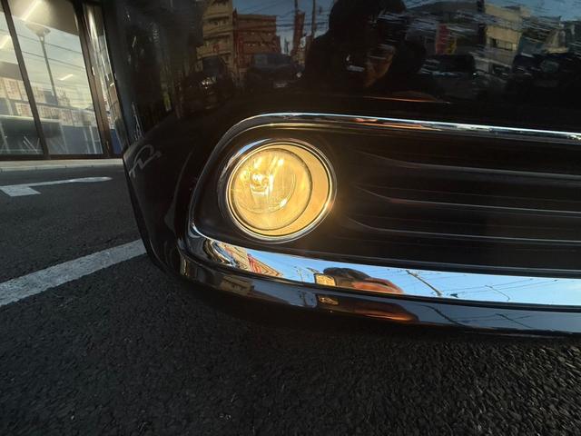 シーマ ハイブリッド　ＶＩＰ　Ｇ　ガラスサンルーフ／ヘッドレスト収納型後席モニター／本革シート／パワーシート／シートヒーター＆シートエアコン／オットマン／レーダークルーズ／衝突軽減ブレーキ／レーンキープ／純正ＨＤＤ８インチナビ／ＥＴＣ（40枚目）