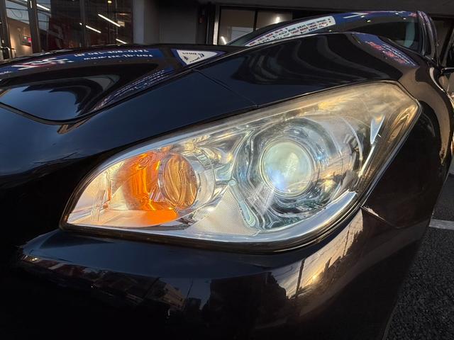 シーマ ハイブリッド　ＶＩＰ　Ｇ　ガラスサンルーフ／ヘッドレスト収納型後席モニター／本革シート／パワーシート／シートヒーター＆シートエアコン／オットマン／レーダークルーズ／衝突軽減ブレーキ／レーンキープ／純正ＨＤＤ８インチナビ／ＥＴＣ（41枚目）