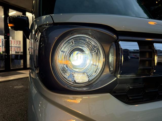 スペーシアギア ハイブリッドＸＺ　ターボ　禁煙車／全方位カメラ／セーフティサポート／スズキコネクト／２トーン／両側電動スライドドア／ステアリングヒーター／ＬＥＤヘッドライト／ヘッドアップディスプレイ／シートヒーター／プッシュスタート／ＥＴＣ／（24枚目）