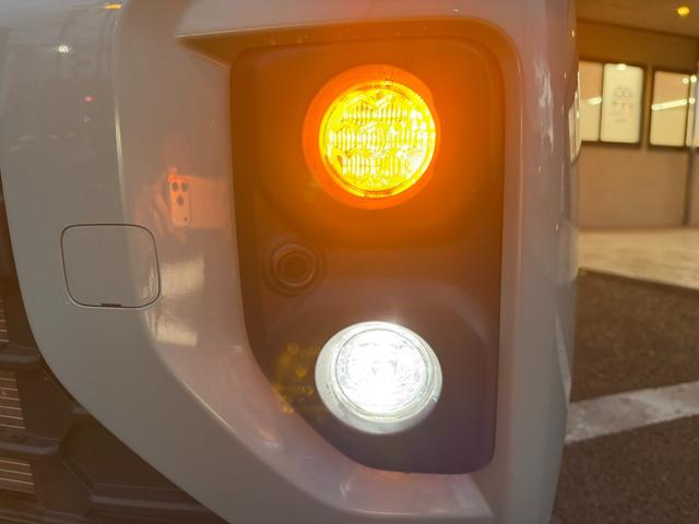 スペーシアギア ハイブリッドＸＺ　ターボ　禁煙車／全方位カメラ／セーフティサポート／スズキコネクト／２トーン／両側電動スライドドア／ステアリングヒーター／ＬＥＤヘッドライト／ヘッドアップディスプレイ／シートヒーター／プッシュスタート／ＥＴＣ／（27枚目）