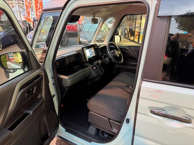 スペーシアギア ハイブリッドＸＺ　ターボ　禁煙車／全方位カメラ／セーフティサポート／スズキコネクト／２トーン／両側電動スライドドア／ステアリングヒーター／ＬＥＤヘッドライト／ヘッドアップディスプレイ／シートヒーター／プッシュスタート／ＥＴＣ／（43枚目）