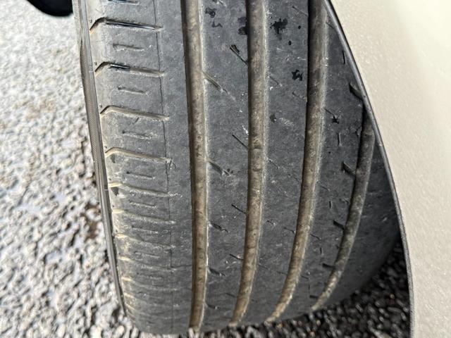 ソアラ ４３０ＳＣＶ　ノーブルカラーエディション　ノーブルカラーエディション／赤革レザーシート／マークレビンソンスピーカー／禁煙／ＴＲＤ１９インチアルミホイール／オートクルーズコントロール／電動シート／ＨＩＤヘッドライト／フロントフォグランプ／ＥＴＣ（20枚目）