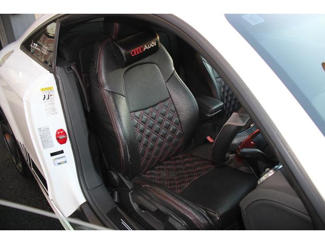 TTクーペ 2.0TFSI Sラインパッケージ/純正ナビ/Bluetoothオーディオ/フルセグ/Bカメラ/ETC/電動格納ミラー/オートライト/バックフォグ/MTモード/社外19インチAW(6枚目)