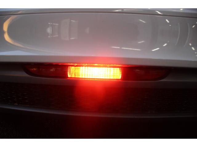 TTクーペ 2.0TFSI Sラインパッケージ/純正ナビ/Bluetoothオーディオ/フルセグ/Bカメラ/ETC/電動格納ミラー/オートライト/バックフォグ/MTモード/社外19インチAW(38枚目)