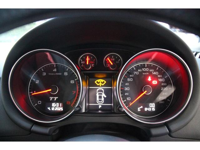 TTクーペ 2.0TFSI Sラインパッケージ/純正ナビ/Bluetoothオーディオ/フルセグ/Bカメラ/ETC/電動格納ミラー/オートライト/バックフォグ/MTモード/社外19インチAW(74枚目)