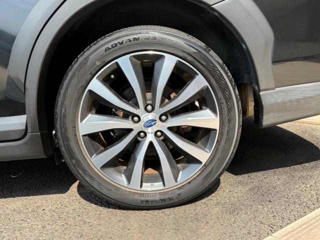 エクシーガクロスオーバー７ ２．５ｉアイサイト　２．５アイサイト／４ＷＤ／禁煙／パワーシート／シートヒーター／純正１７インチＡＷ／ハーフレザーシート／クルコン／フルセグ／ＤＶＤ再生／Ｂｌｕｅｔｏｏｔｈ接続／ＳＤナビ／バックカメラ／ＨＩＤ／ＥＴＣ（35枚目）