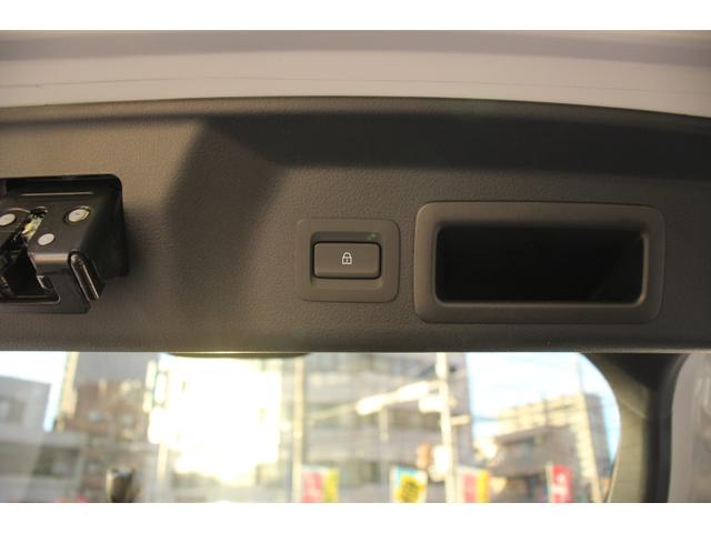 ＭＸ－３０ロータリーＥＶ ナチュラルモノトーン　８．８インチマツダコネクトナビ／ＢＯＳＥサウンド／全周囲カメラ／レーダークルーズコントロール／ハーフレザーシート／メモリー付きパワーシート／ＬＥＤヘッドライト／純正１８インチＡＷ／ＥＴＣ／（57枚目）
