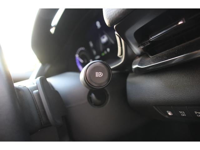 ＭＸ－３０ロータリーＥＶ ナチュラルモノトーン　８．８インチマツダコネクトナビ／ＢＯＳＥサウンド／全周囲カメラ／レーダークルーズコントロール／ハーフレザーシート／メモリー付きパワーシート／ＬＥＤヘッドライト／純正１８インチＡＷ／ＥＴＣ／（62枚目）