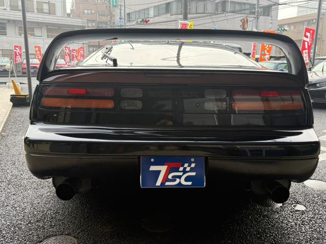 フェアレディＺ ３００ＺＸツインターボ　Ｔバールーフ／５ＭＴ／エアロ／ニスモメーター／ＭＯＭＯステアリング／社外マフラー／社外１８インチＡＷ／ＥＴＣ／（20枚目）