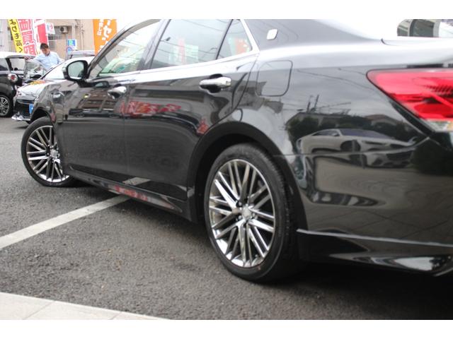 クラウンハイブリッド アスリートＳ　サンルーフ／純正ナビ／フルセグ／プリクラッシュセーフティ／レーダークルーズコントロール／バックカメラ／バックソナー／シートヒーター／電動サンシェード／純正１８インチＡＷ／ＨＩＤヘッドライト／ＥＴＣ／（21枚目）