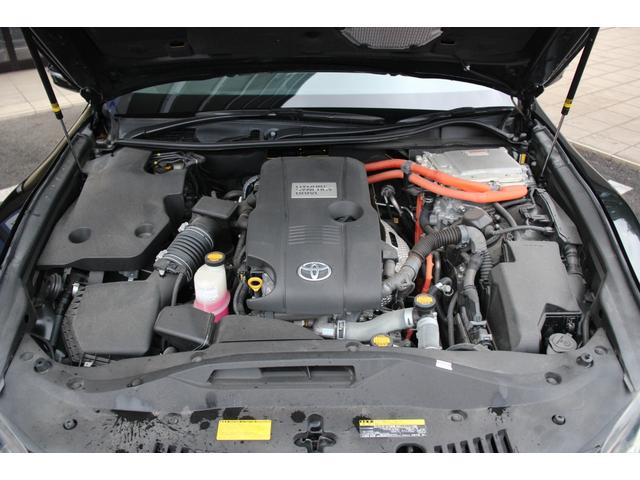 クラウンハイブリッド アスリートＳ　サンルーフ／純正ナビ／フルセグ／プリクラッシュセーフティ／レーダークルーズコントロール／バックカメラ／バックソナー／シートヒーター／電動サンシェード／純正１８インチＡＷ／ＨＩＤヘッドライト／ＥＴＣ／（24枚目）