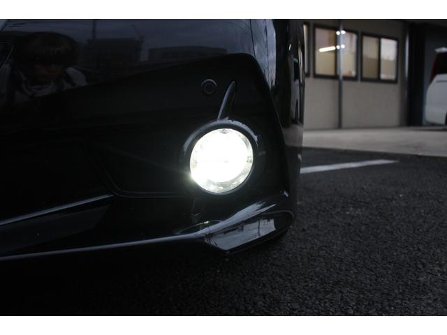 クラウンハイブリッド アスリートＳ　サンルーフ／純正ナビ／フルセグ／プリクラッシュセーフティ／レーダークルーズコントロール／バックカメラ／バックソナー／シートヒーター／電動サンシェード／純正１８インチＡＷ／ＨＩＤヘッドライト／ＥＴＣ／（28枚目）