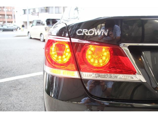 クラウンハイブリッド アスリートＳ　サンルーフ／純正ナビ／フルセグ／プリクラッシュセーフティ／レーダークルーズコントロール／バックカメラ／バックソナー／シートヒーター／電動サンシェード／純正１８インチＡＷ／ＨＩＤヘッドライト／ＥＴＣ／（31枚目）