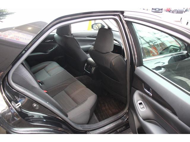 クラウンハイブリッド アスリートＳ　サンルーフ／純正ナビ／フルセグ／プリクラッシュセーフティ／レーダークルーズコントロール／バックカメラ／バックソナー／シートヒーター／電動サンシェード／純正１８インチＡＷ／ＨＩＤヘッドライト／ＥＴＣ／（39枚目）