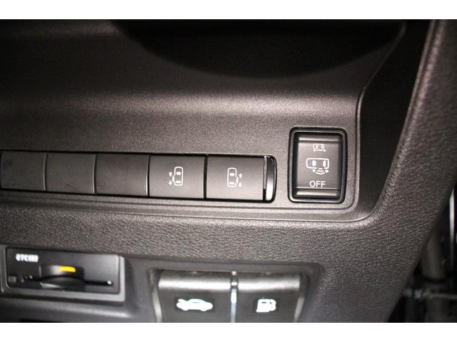 セレナ オーテック　３列シート／禁煙車／プロパイロット／アラウンドビューモニター／両側電動スライドドア／ステアリングヒーター／前後シートヒーター／インテリジェントルームミラー／ＭＴモード付／衝突軽減ブレーキ／ＬＥＤライト（18枚目）