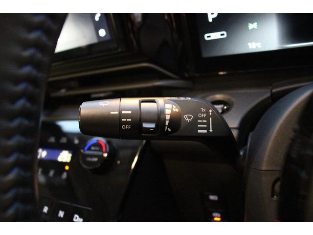 セレナ オーテック　３列シート／禁煙車／プロパイロット／アラウンドビューモニター／両側電動スライドドア／ステアリングヒーター／前後シートヒーター／インテリジェントルームミラー／ＭＴモード付／衝突軽減ブレーキ／ＬＥＤライト（70枚目）