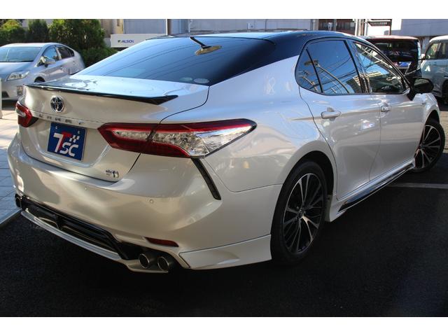 カムリ ＷＳレザーパッケージ　禁煙／セーフティセンス／２トーンカラー（ブラックルーフ＆プラチナホワイトパールマイカ）／ＪＢＬプレミアムサウンド／ブラインドスポットモニター／ＴＲＤフルエアロ／純正９インチＳＤナビ／革シート／ＥＴＣ（29枚目）