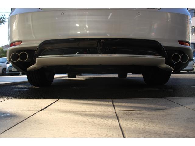 カムリ ＷＳレザーパッケージ　禁煙／セーフティセンス／２トーンカラー（ブラックルーフ＆プラチナホワイトパールマイカ）／ＪＢＬプレミアムサウンド／ブラインドスポットモニター／ＴＲＤフルエアロ／純正９インチＳＤナビ／革シート／ＥＴＣ（76枚目）