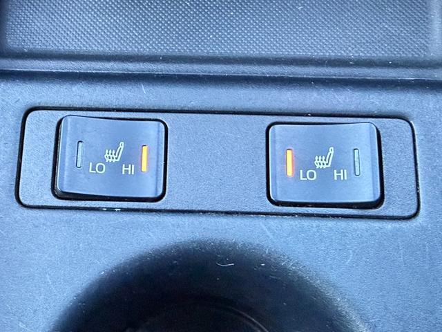 プリウス Ｓツーリングセレクション　ＩＣＯＮＩＣモデリスタフルエアロ／禁煙車／純正９インチＳＤナビ／バックカメラ／衝突軽減ブレーキ／レーンキープアシスト／レーダークルーズコントロール／オートハイビーム／前席シートヒーター／合皮革シート（9枚目）