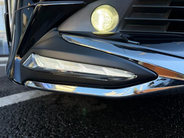 プリウス Ｓツーリングセレクション　ＩＣＯＮＩＣモデリスタフルエアロ／禁煙車／純正９インチＳＤナビ／バックカメラ／衝突軽減ブレーキ／レーンキープアシスト／レーダークルーズコントロール／オートハイビーム／前席シートヒーター／合皮革シート（47枚目）