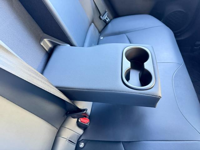 プリウス Ｓツーリングセレクション　ＩＣＯＮＩＣモデリスタフルエアロ／禁煙車／純正９インチＳＤナビ／バックカメラ／衝突軽減ブレーキ／レーンキープアシスト／レーダークルーズコントロール／オートハイビーム／前席シートヒーター／合皮革シート（63枚目）