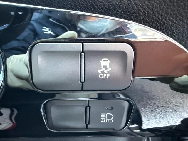 プリウス Ｓツーリングセレクション　ＩＣＯＮＩＣモデリスタフルエアロ／禁煙車／純正９インチＳＤナビ／バックカメラ／衝突軽減ブレーキ／レーンキープアシスト／レーダークルーズコントロール／オートハイビーム／前席シートヒーター／合皮革シート（67枚目）