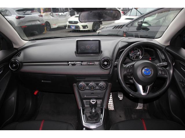 デミオ ＸＤツーリング　禁煙／６ＭＴ／ターボ車／フロントエアロ／サイドエアロ／ＣＤ＆ＤＶＤ／衝突軽減ブレーキ／クリアランスソナー／オートクルーズ／純正ＳＤナビ／バックカメラ／Ｂｌｕｅｔｏｏｔｈ接続／純正１６インチＡＷ／ＥＴＣ（6枚目）