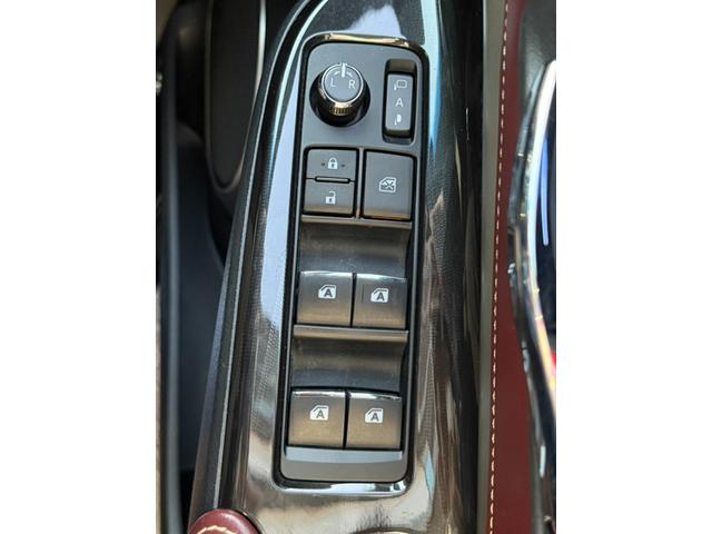 ハリアー プレミアム　後期型／プリクラッシュセーフティーシステムセット／アダプティブクルーズコントロール／モデリスタエアロ／純正１８インチＡＷ／ＥＴＣ／ドライブレコーダー前後／電動リアゲート／オートハイビームライト（68枚目）