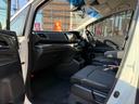 ハイブリッドアブソルート・ホンダセンシングＥＸパック　７人乗／禁煙車／後席モニター／全周囲カメラ／両側電動スライド／純正ナビ／レーダークルーズ／ＵＳＢ入力／衝突軽減／ＤＶＤ＆ＣＤ再生／ブラインドスポット／Ｂｌｕｅｔｏｏｔｈ接続／オットマン／ＥＴＣ（49枚目）
