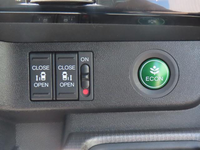 ステップワゴンスパーダ スパーダ 認定中古車 両側パワースライドドア 社外ナビ ETC バックカメラ クルーズコントロール イモビライザー アイドリングストップ ABS フルセグ CD/DVD再生 MS USB接続 Bluetooth(6枚目)