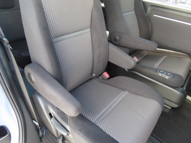 ステップワゴンスパーダ スパーダ 認定中古車 両側パワースライドドア 社外ナビ ETC バックカメラ クルーズコントロール イモビライザー アイドリングストップ ABS フルセグ CD/DVD再生 MS USB接続 Bluetooth(16枚目)