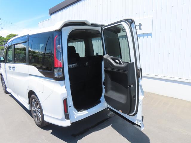 ステップワゴンスパーダ スパーダ 認定中古車 両側パワースライドドア 社外ナビ ETC バックカメラ クルーズコントロール イモビライザー アイドリングストップ ABS フルセグ CD/DVD再生 MS USB接続 Bluetooth(26枚目)