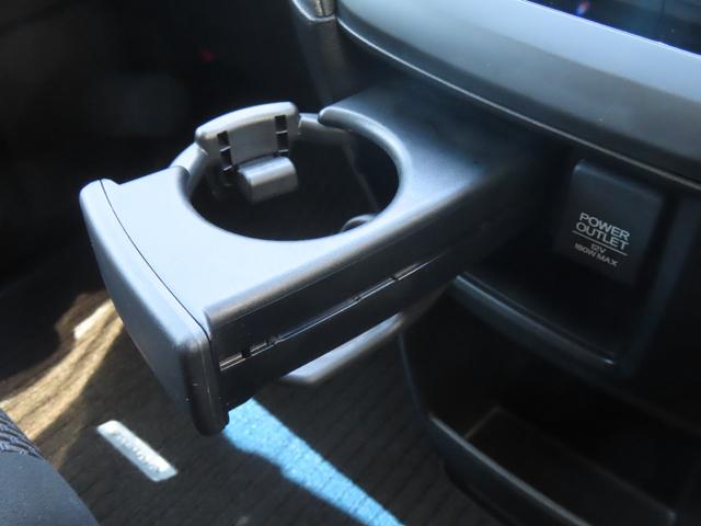 ステップワゴンスパーダ スパーダ 認定中古車 両側パワースライドドア 社外ナビ ETC バックカメラ クルーズコントロール イモビライザー アイドリングストップ ABS フルセグ CD/DVD再生 MS USB接続 Bluetooth(52枚目)