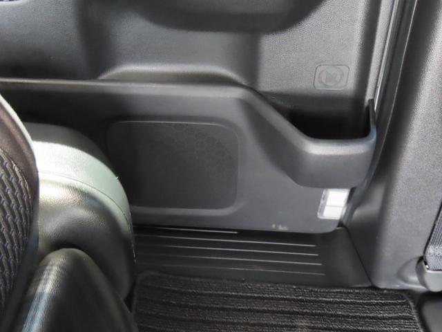 ステップワゴンスパーダ スパーダ 認定中古車 両側パワースライドドア 社外ナビ ETC バックカメラ クルーズコントロール イモビライザー アイドリングストップ ABS フルセグ CD/DVD再生 MS USB接続 Bluetooth(53枚目)