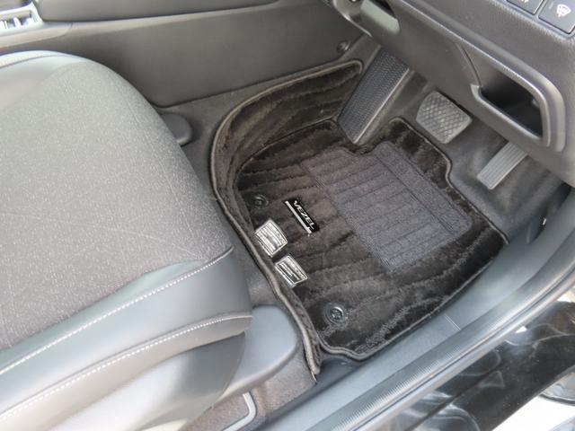 ヴェゼル ｅ：ＨＥＶＺ　認定中古車　電子制御パーキングブレーキ　ブラインドスポットモニター　ホンダコネクト対応ナビ　シートヒーター　バックカメラ　ＥＴＣ　クルーズコントロール　イモビライザー　純正アルミホイール　フルセグ（18枚目）